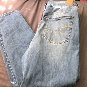 AE size 16 light wash jeggings